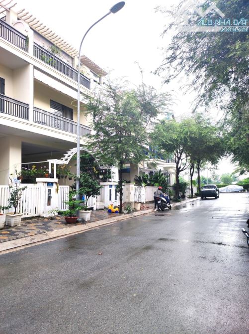 NHÀ 4 TẦNG, ĐẸP, KHU ĐÔ THỊ SENTURA Đ.VƯỜN LÀI, AN PHÚ ĐÔNG/Q12, SÁT GÒ VẤP, 9x TỶ, 5x20 - 1