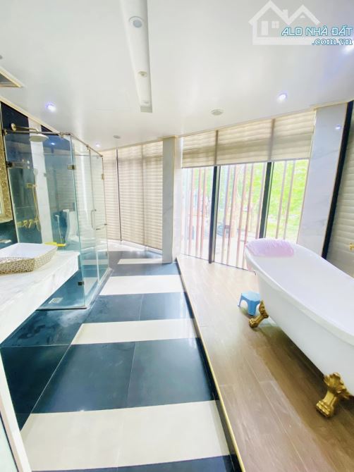BIỆT THỰ SÂN VƯỜN KHU ĐÔ THỊ DỊCH VỌNG, CẦU GIẤY – FULL NỘI THẤT ĐẲNG CẤP - 8