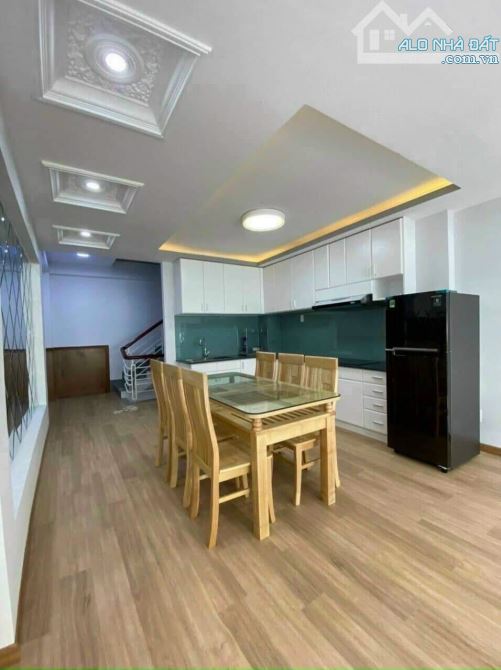 Ban nha, đường LÂM VĂN BỀN. Q7. Dt: 10m x 20m. Giá: 29 tỷ. - 1
