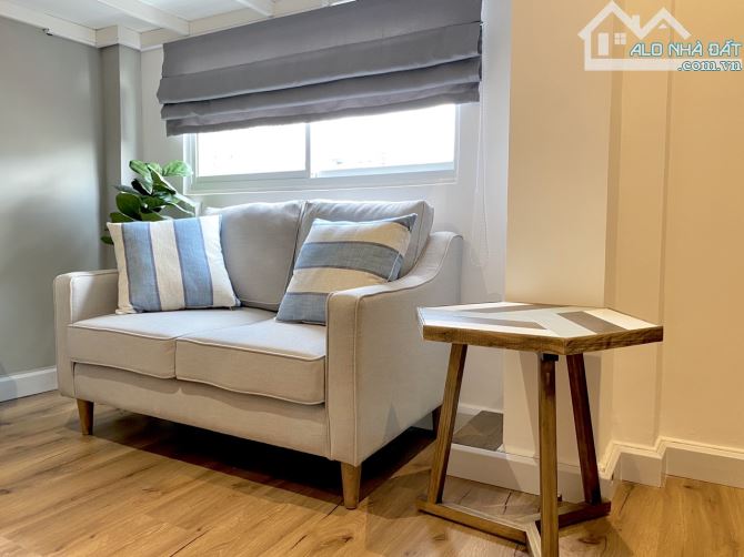 Ban nha, đường LÂM VĂN BỀN. Q7. Dt: 10m x 20m. Giá: 29 tỷ. - 2