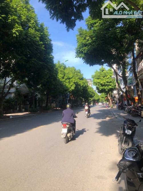 Bán nhà Mặt phố TÔ HIỆU,  Hà Đông,  dt 190m2,gia 40 tỷ.