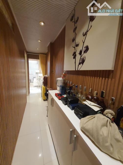 NGUYỄN TRÃI, Q1. PHÒNG THIẾT KẾ NHƯ KS 3 SAO, 3.6MX18M CHỈ 12.5 TỶ