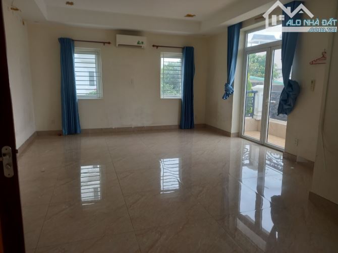Biệt Thự--Cityland Graden Hills💦Phường 5 EMAX💦15X20M.Hầm.4 Lầu.13PN.11WC💦55 Triệu - 19