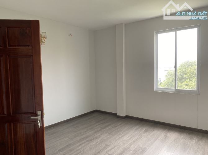 Biệt Thự Ven Sông Bình Lợi, P13, Bình Thạnh 145m2, View Sông Cực Đẹp, 16.5 tỷ TL - 2