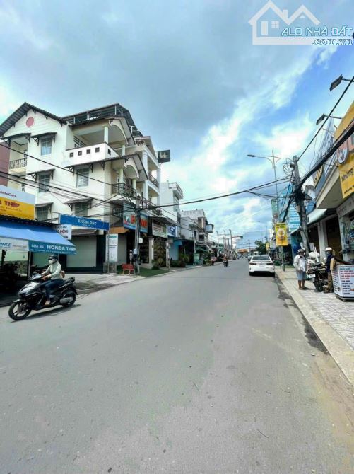 Bán nhà cấp 4 mặt tiền đường Trần Nam Phú có mt sau 4m vị trí đẹp đang cho thuê giá tốt - 2