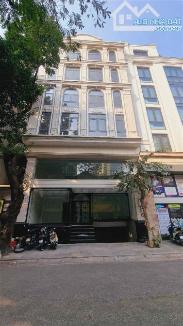Mặt phố Trần Quang Diệu 107m2, 10 tầng - vị trí đẹp thang máy - 2 hầm để xe dt 200 tr/thán