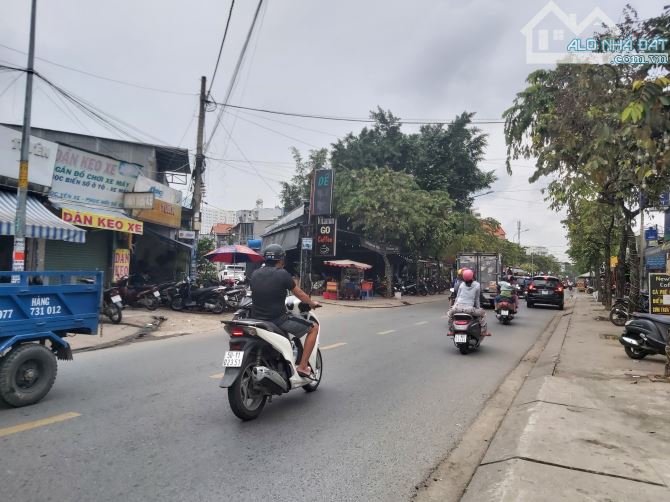Chủ Gấp bán nhà 200m2 gần Quốc Lộ 22 Song Hành Nguyễn Ảnh Thủ, Lô góc - 3