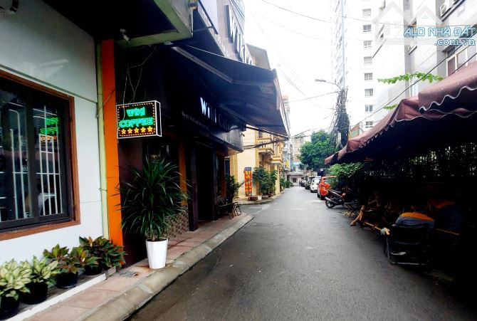 Bán nhà phân lô mặt ngõ 104 Định Công, 70m2, lô góc kinh doanh, 24 tỷ