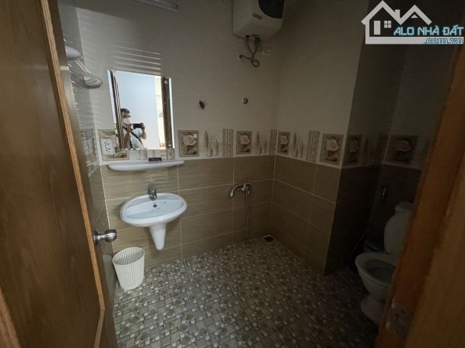 Cho thuê căn hộ Nguyễn Văn Đậu 2 phòng ngủ / 2WC full đồ nội thất chỉ 14 Triệu - Xem Ngay - 1