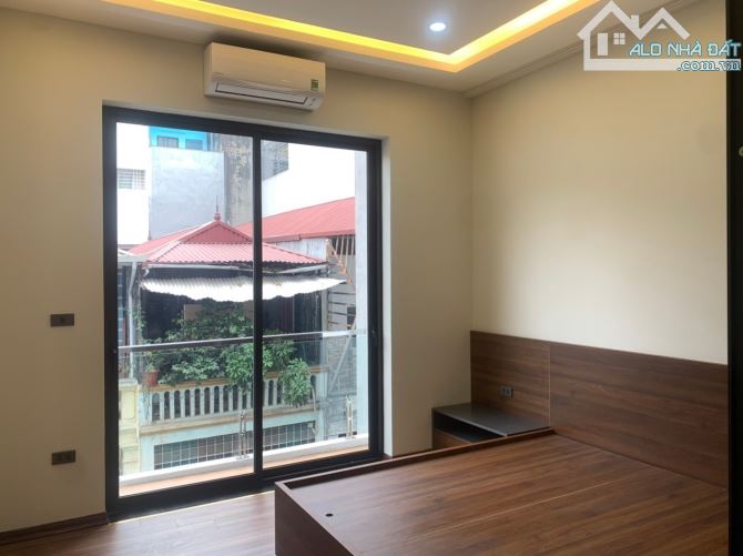 Bán nhà phân lô mặt ngõ 104 Định Công, 70m2, lô góc kinh doanh, 24 tỷ - 2