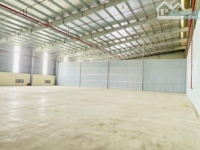 Cho thuê 3.600m2 kho chứa hàng sân bãi rộng tại Đông Dư - 2