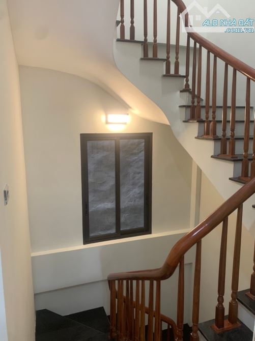 Bán nhà phân lô mặt ngõ 104 Định Công, 70m2, lô góc kinh doanh, 24 tỷ - 3