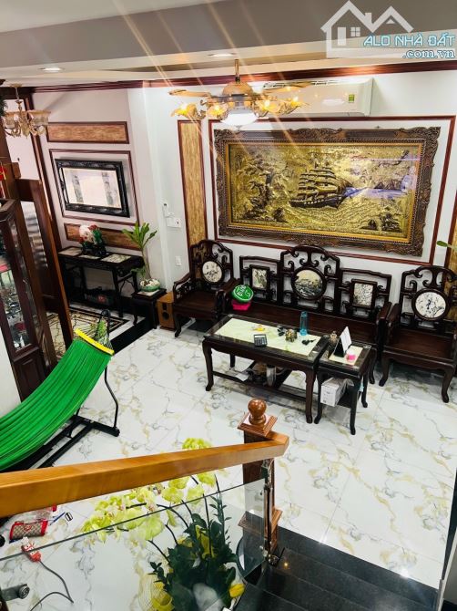 Bán Nhà Khu Biệt Lập 357A Nguyễn Trọng Tuyển P1 Tân Bình - 4x17m Trệt 3 lầu - 19 Tỷ - 4
