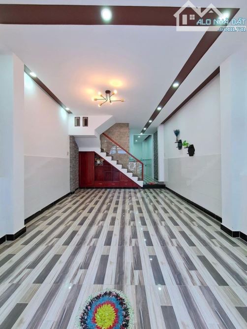 Chủ gửi bán gấp nhà Bà Điểm Hóc Môn 35/ Âp Hưng Lân giá 3,8 tỷ/67 m2 1 lầu - 1