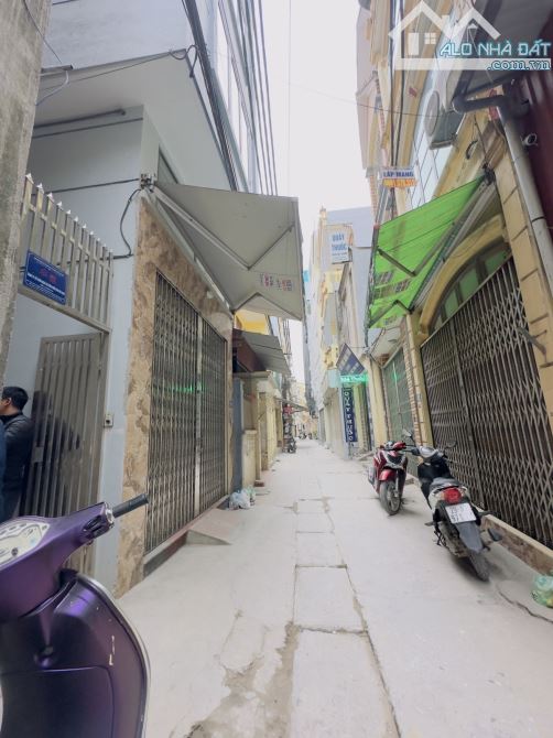 Bán nhà Kim Giang 39m2- 6 tầng - mặt tiền 4.8m- giá 3.7 tỷ Thanh Trì - 2