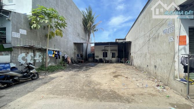 CỰC RẺ -173m - ngang 8.8m ,LÔ ĐẤT CÁCH PHẠM VĂN ĐỒNG ,tp . Thủ Đức 800m - 8.6 tỷ - 2