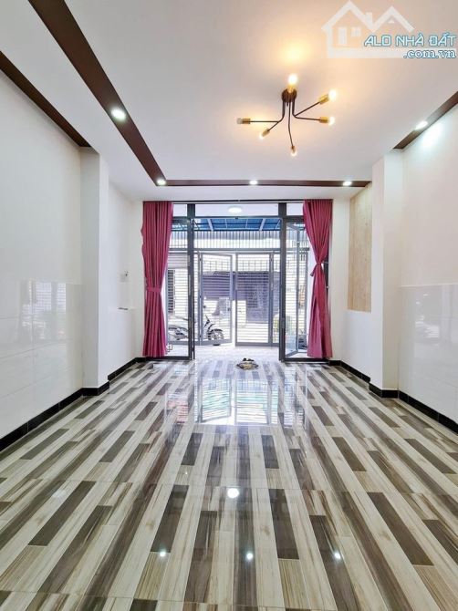 Chủ gửi bán gấp nhà Bà Điểm Hóc Môn 35/ Âp Hưng Lân giá 3,8 tỷ/67 m2 1 lầu - 4