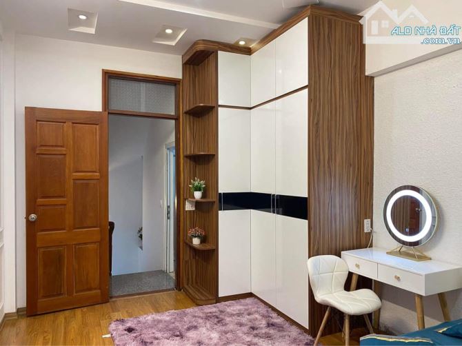 Bán nhà Liễu Giai Đội Cấn ngõ nông gần phố dân xây 35m 4 tầng 5.3 tỷ - 6