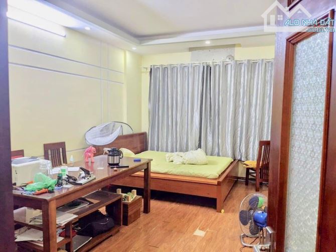 Bán nhà Lạc Long Quân ngõ thông ô tô 40m 4 tầng 6.8 tỷ - 1