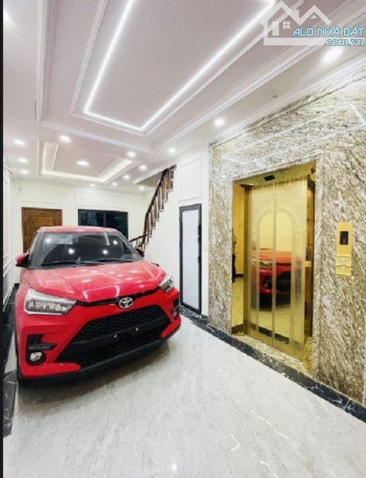 Nhà riêng Hoàng Cầu DT 50m2, 5 tầng, MT 4m, 06 ngủ, đủ điều hòa, phù hợp ở, VP. Giá 14 tr - 1
