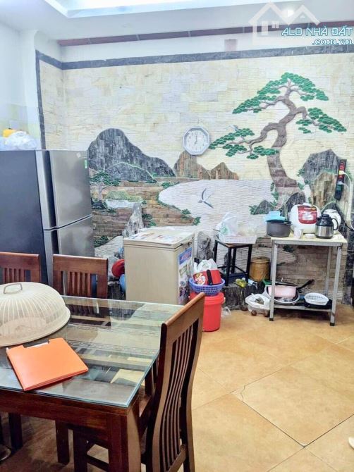 Bán nhà Lạc Long Quân ngõ thông ô tô 40m 4 tầng 6.8 tỷ - 3