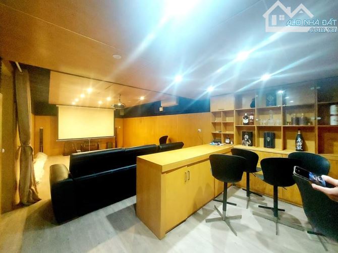 BIỆT THỰ VIP KĐG TỨ HIỆP THANH TRÌ, 250M×4T×MT16M, SANG TRỌNG, ĐẲNG CẤP, KINH DOANH, 30 TỶ - 2