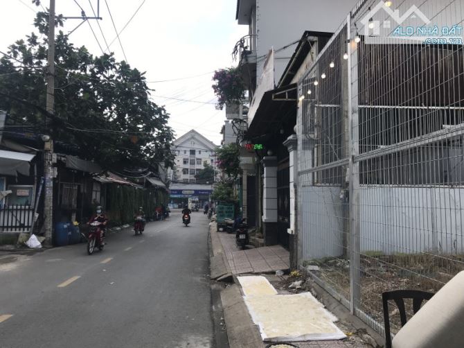 Đất Mặt Tiền Dương Đình Hội  Phước Long B DT:9x30 Giá Chỉ 20 Tỷ - 2