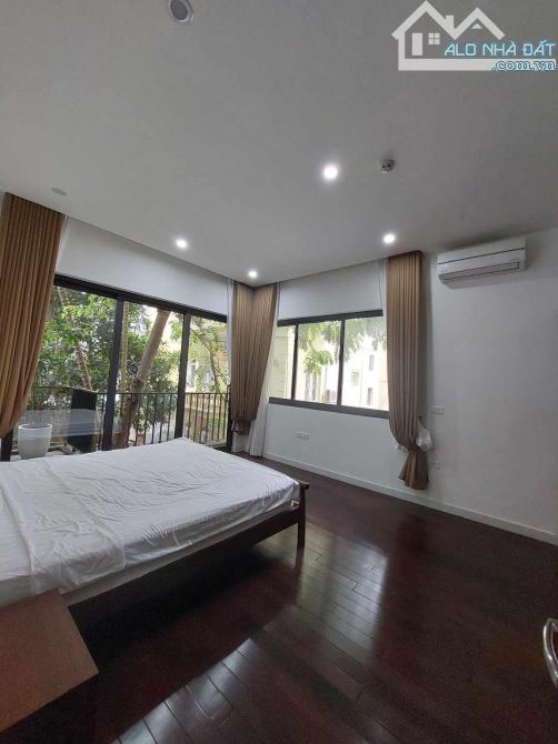 Bán 300m2 Tây Hồ - Toà nhà - Dòng tiền chỉ 89 Tỷ - 2