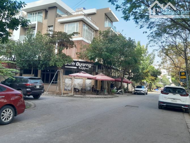 BIỆT THỰ VIP KĐG TỨ HIỆP THANH TRÌ, 250M×4T×MT16M, SANG TRỌNG, ĐẲNG CẤP, KINH DOANH, 30 TỶ - 4