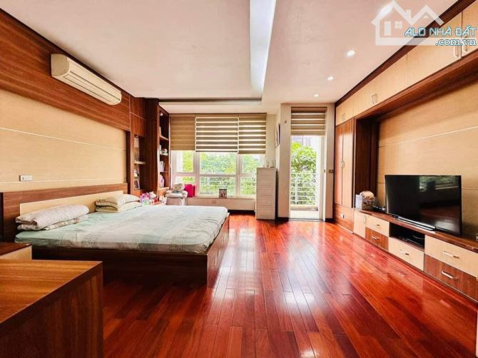 GIẢM 3 TỶ💥Nhà Quận Hoàn Kiếm💥Lô Góc 3 Thoáng 💥80m2 6 Tầng Thang Máy💥Gara 7 Chỗ💥19 Tỷ - 4