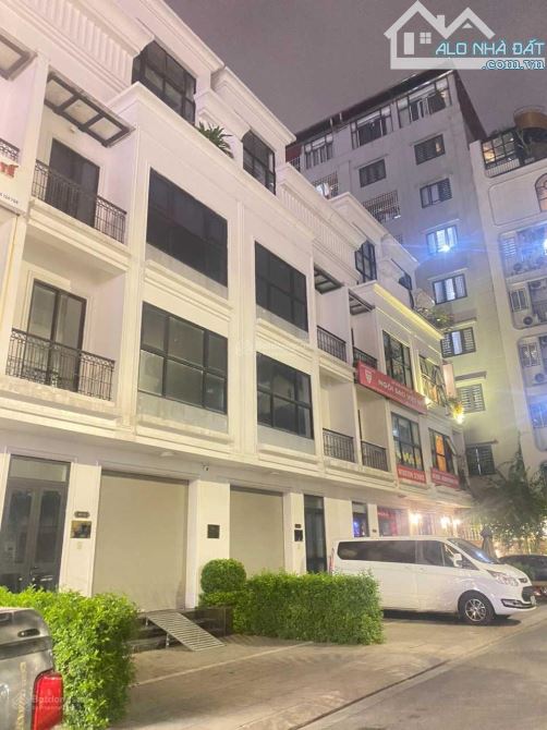 Quỹ căn shophouse SIÊU VIP dự án Vin Gardenia, mặt phố Hàm Nghi, sẵn sổ, đang cho thuê - 5