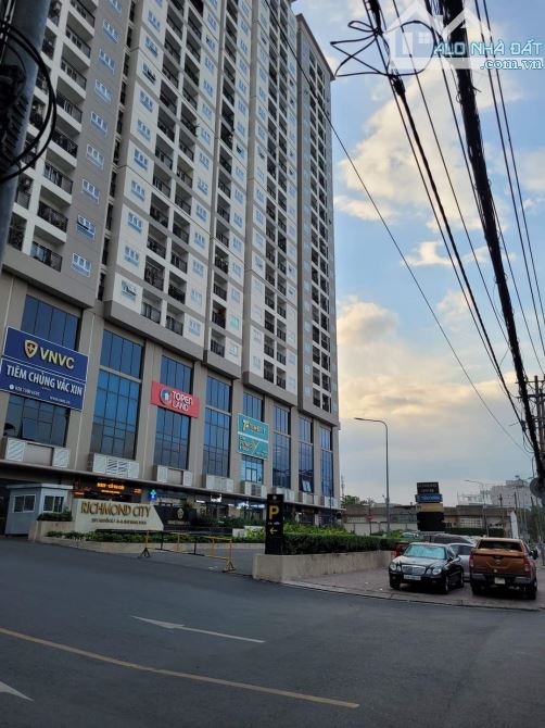 Bán nhà mặt tiền Bình Thạnh, kế bên Vincom, 6.2 x 17, giá nhỉnh 12 tỷ