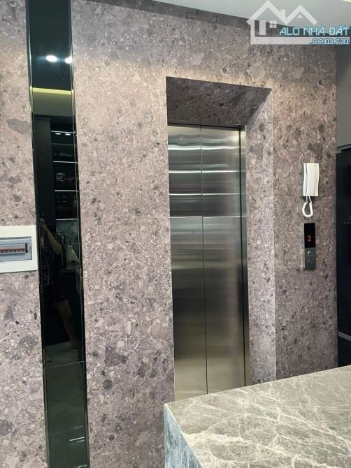 MẶT PHỐ VIP GIA THỤY LONG BIÊN NGÕ THÔNG ÔTÔ TRÁNH VỈA HÈ KINH DOANH THANG MÁY. 13,9TỶ - 7