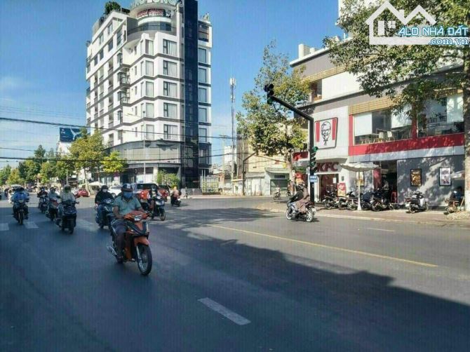 Bán đất mặt tiền Tôn Đức Thắng, Phú Thuỷ, Phan Thiết, 650m2 full TMDV giá 65 tỷ