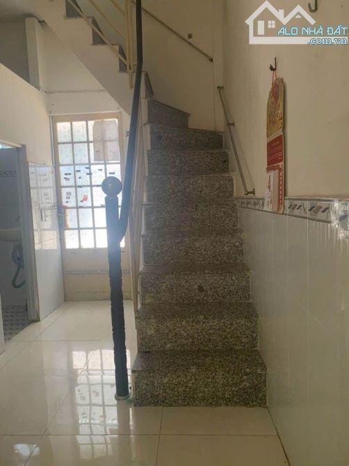 Bán nhà Q.10 hẻm 122/ đường Ngô Gia Tự P.9 giá 3,9 tỷ /30m2 1 lầu sổ hồng - 2