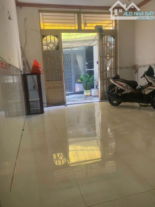 Bán nhà Q.10 hẻm 122/ đường Ngô Gia Tự P.9 giá 3,9 tỷ /30m2 1 lầu sổ hồng - 3