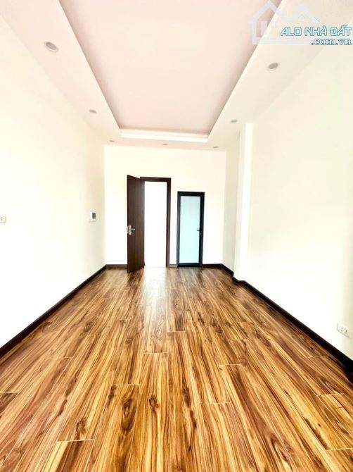 Cần tiền bán gấp nhà 3 tầng, DT 39m2. Thanh Bình, Mỗ Lao. Hơn 3 tỷ - 3