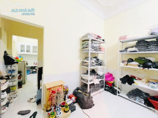 cần bán gấp nhà hoàng văn thái thanh xuân 37m2 giá 7,3 tỷ .