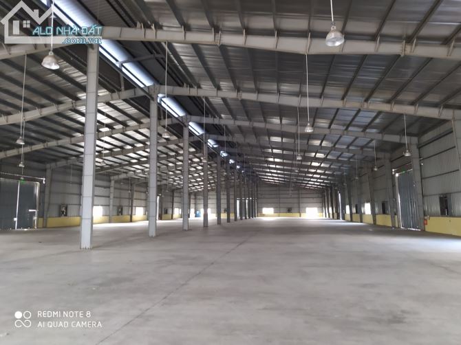 Cho thuê 3000m2 và 7000m2 tại ngay QL3 , Đông Anh. kho xưởng mới nhận được ngay