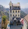 Bán khách sạn 50 phòng mới view rừng thông đường Lê Văn Tám thành phố Đà Lạt