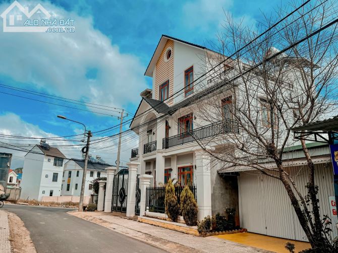 200M2 ĐẤT MẶT TIỀN  KHU QUY HOẠCH CHỈ 7TY5