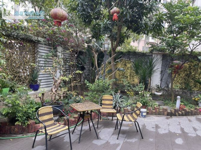 BÁN BIỆT THỰ SÂN VƯỜN ĐẲNG CẤP 3TẦNG 285M2 – KĐT MỚI CỔ NHUẾ - KHÔNG GIAN CỰC KÌ ĐÁNG SỐNG - 1