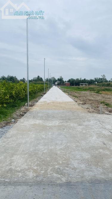 bán 300m2 đất khu vực cái răng , cách trương vĩnh nguyên 1,8km , oto tới đất giá chỉ 650tr