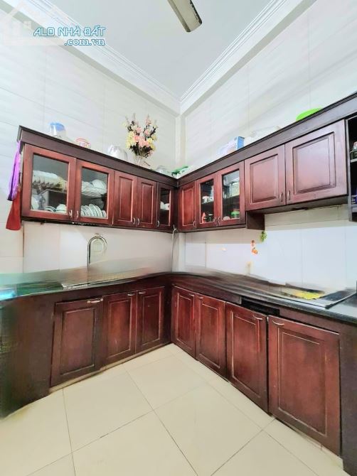 Bán nhà 4 tầng Dt 34m2 Ngõ 15 Phương Mai, Giá 4 tỷ - 2