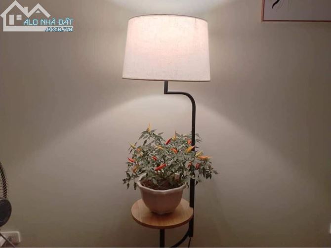 Cho thuê căn full đồ đẹp tại TSG Lotus Sài Đồng. S: 80m2. Giá: 10tr/tháng