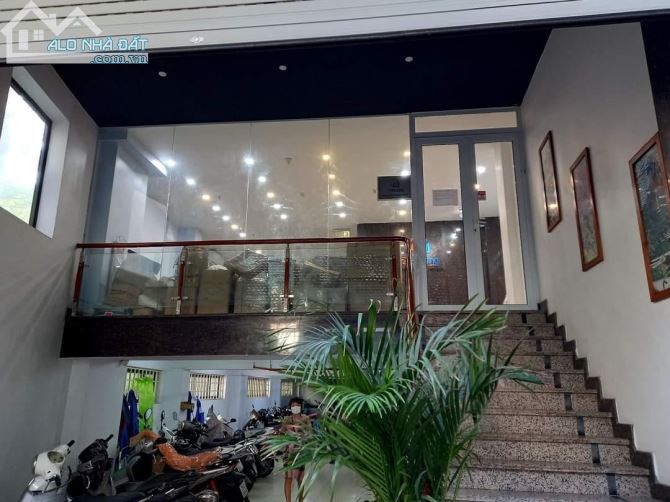 💥 Tòa văn phòng, Apartment VIP 8T Mặt phố Linh Lang, 165m2  MT 5m, dòng tiền khủng 💥