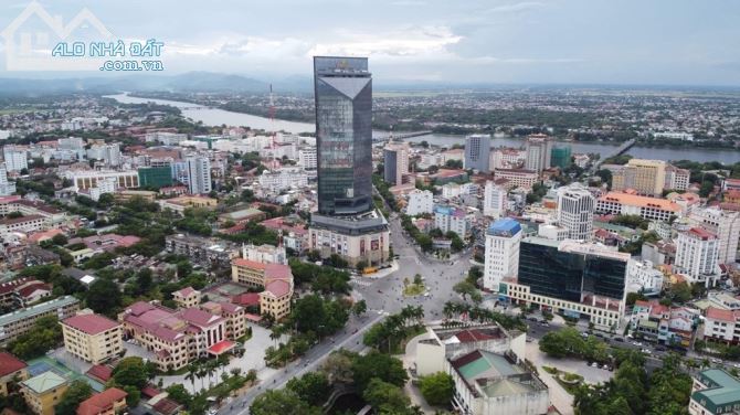 🔥🔥🔥 Mặt tiền Hùng Vương cạnh ngã 6 Vincom, khu kinh doanh sầm uất, đang cho thuê tốt - 1