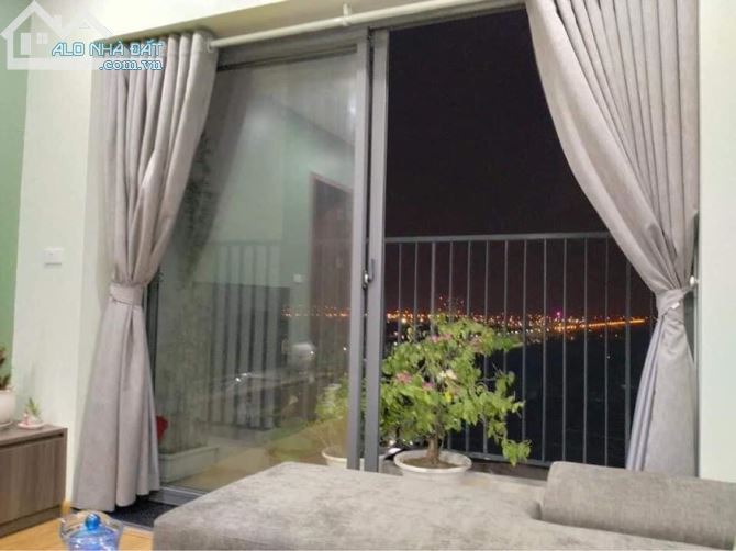 Cho thuê căn full đồ đẹp tại TSG Lotus Sài Đồng. S: 80m2. Giá: 10tr/tháng - 4
