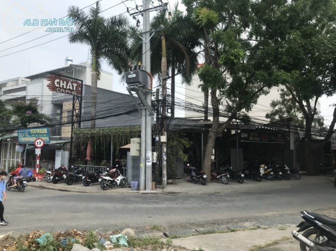 gốc mặt tiền trần chiên và quốc lộ 1A hơn 420m2 giá chỉ 15,5tỷ