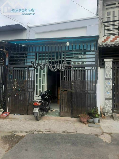 Bán gấp căn nhà 98m2 ở xã Thới Tam Thôn - Hóc Môn giá 750 triệu. - 2